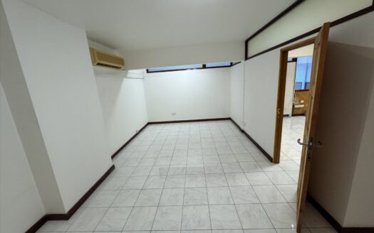 Local commercial de 135 m² – PAPEETE